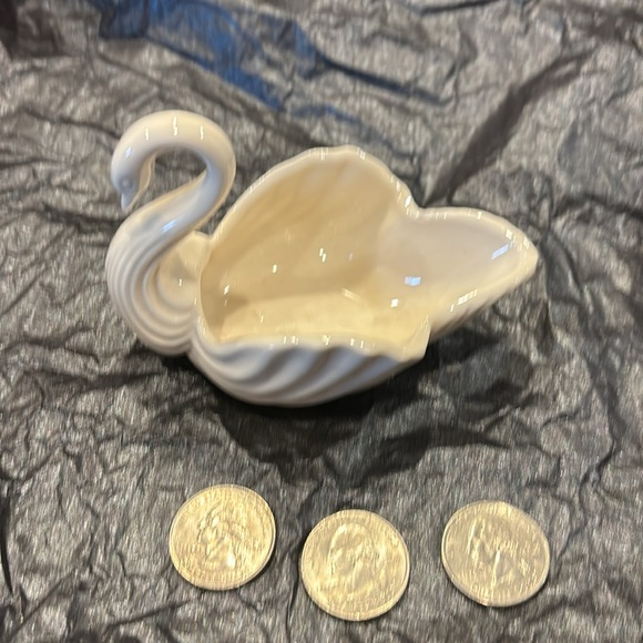 Beautiful Lenox Swan candy dish - Picture 3 of 6